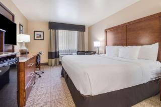 Comfort Inn - Newport - 2