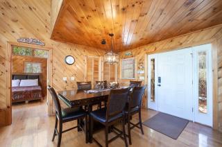 Mountain View Holy Smoky Cabin - Sevierville - 3