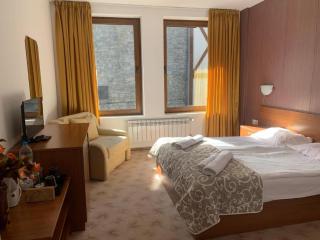 Room in Guest room - StayInn Granat Apartments - next to Gondola Lift - Bansko - 4
