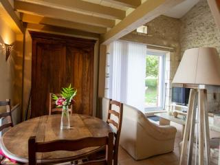 Maison de campagne avec piscine, proche de Périgueux – 2 chambres, BBQ, activités variées à proximité - FR-1-616-54 - Mensignac - 6
