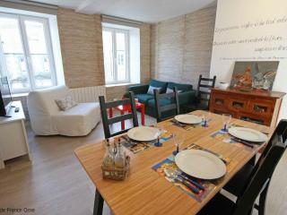Appartement cosy au-dessus d'un café littéraire avec jardin et location de vélos, proche de Condé-en-Normandie - FR-1-497-93 - Ségrie-Fontaine - 8