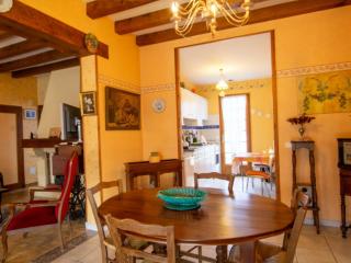 Maison indépendante avec jardin, cheminée et terrasse couverte en pleine campagne périgourdine - FR-1-616-10 - Bassillac - 8
