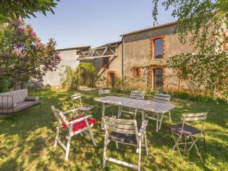 Gîte typique au cœur de Monnières, proche Sèvre, jardin privatif, Wifi, idéal pour pêche et rando - FR-1-306-985 - Monnières - 9