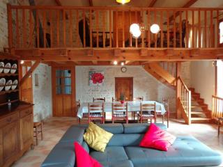 Gîte à Saint-Juire-Champgillon avec piscine privative, sauna, jardin et wifi - FR-1-426-363 - Saint-Juire-Champgillon - 0