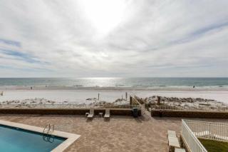 Romar Place 906 - 7