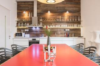 Luxury Bauhaus Apartment - 9