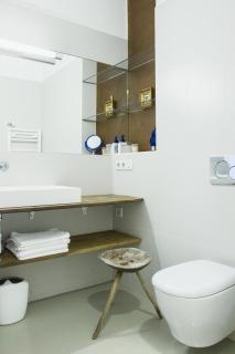 Luxury Bauhaus Apartment - 4