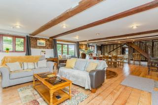 Dyke Farm Barn near Brighton by Huluki Sussex Stays - 3