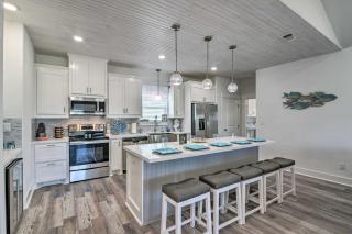 Steps to Coast Bolivar Peninsula Beach House! - 3