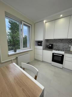 Лучшие апартаменты для размещения с детьми возле Днепра, центр в пешей доступности - 5