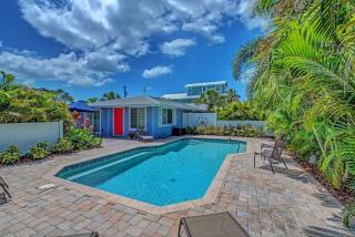 Salt Air East by Beach Retreats - Holmes Beach - 8