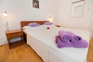 Apartmani i sobe Josica - Jezera - 1