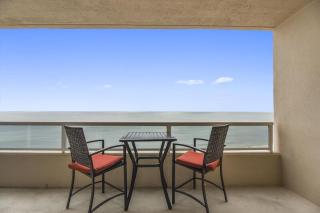 The Enclave Unit 1002 - 8