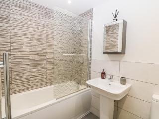 Captain's Quarters - Apartment 2 - Benllech - 2