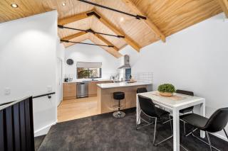 2 Bed 2 Bathroom Brand New Paradise 8 mins to CBD - Queenstown - 9