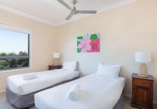 Breakers Unit 1 10 - LJHooker Yamba - Yamba - 1