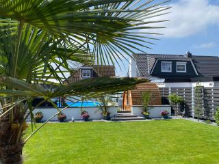 Luxuriöses Ferienhaus Anita mit Pool und Sauna nahe Timmendorfer Strand, Travemünde und Lübeck - 2