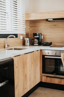 Elia Luxury Suites - 7