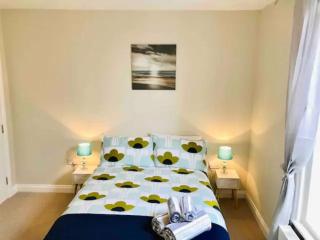 St Margarets Modern Georgian 2 bedroom apartment - Ryde - 4