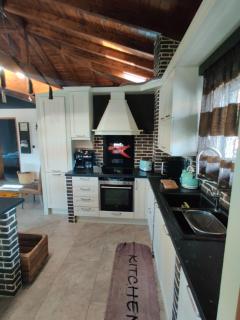 Vintage Lux Homes - 3