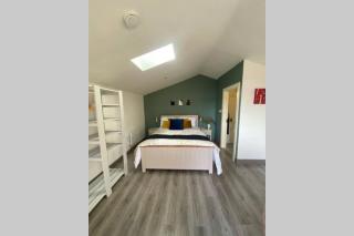 The Cosy Cabin by the shore - Galway - 9