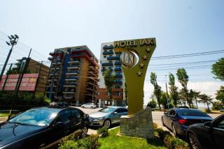 MAMAIA CENTRAL Apartments - Mamaia - 0