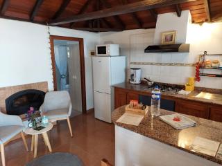 VV Casa Bastina "by henrypole home" - 1