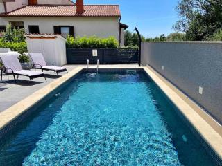 Holiday house Veli vrh - 0