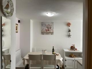 LA CASA DI PUCCI nel borgo affrescato di PARLASCO - Cortenova - 3