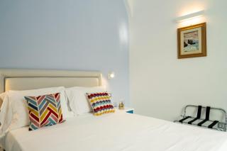 Grecale - stunning sea-view apartment with patio, up to 5 guests - 1