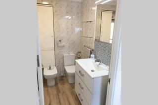 Adela Beach Apartment, lujo en 1ª línea de playa - Benidorm - 3