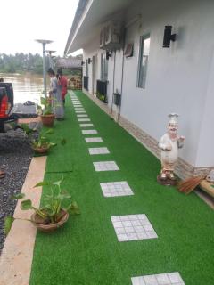 Boat house marina restaraunt and homestay - Surat Thani - 5