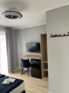 JoValiMarAnt Pensjonat Restauracja - Mikołajki - 8
