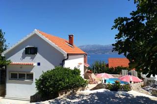 Nice house with pool-Splitska - Splitska - 6
