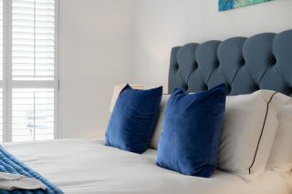 LUXURY BEACHFRONT OUTSTANDING 2 bedroom APARTMENT - Eastbourne - 5