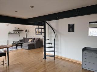 The Studio - Farmborough - 4