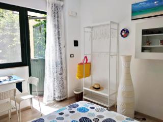 Il Giardino di Laura Private Rooms Mondello - Mondello - 6