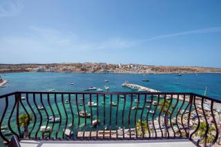 Harbour Lights Seafront Penthouse, with large terrace with stunning panoramic sea views - by Getawaysmalta - 3