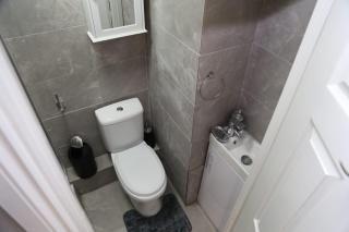 Budget Ensuite Room Woolwich - London - 4
