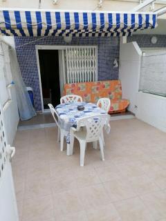 Estudio con patio en Daimus niños y mascotas consultar - 3