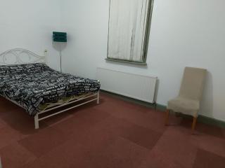 Queen Suite - Ipswich - 6