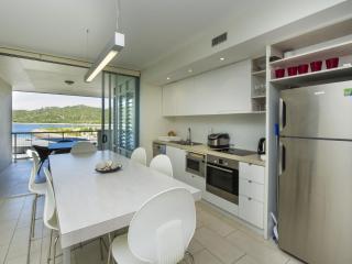 1 Bright Point Apartment 1502 - Nelly Bay - 6