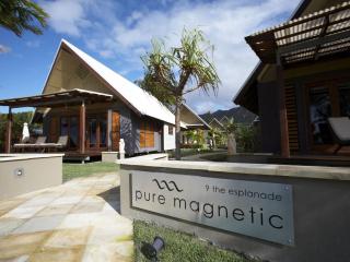 Pure Magnetic Villa 1 - Nelly Bay - 8