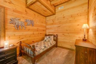 Hooked On Toccoa - Blue Ridge - 8