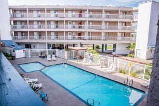 Waterfront North Beach Condo with beach and pool access - Corpus Christi - 4