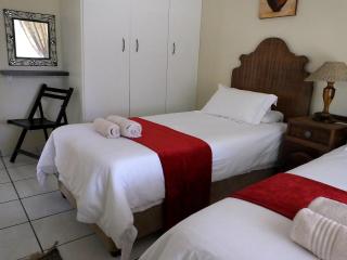 Sunshine Self Catering - Nelspruit - 6