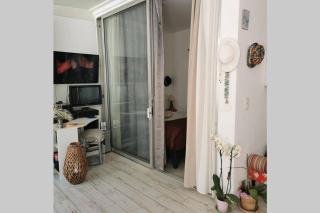 La Cabane en bord de mer Cavalaire sur mer - 3