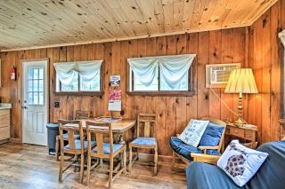 Nestle by Lake Charlevoix Cottage Pets Welcome! - Charlevoix - 5