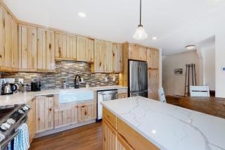 Modern Fraser Mountain Home - 4