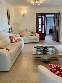 Lovely Villa Nico Playa Blanca, hot tub, communal pool - Playa Blanca - 9